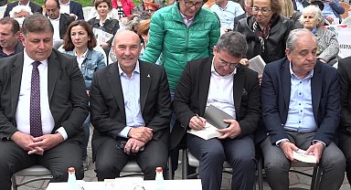 Soyer: "Demokrasi 'Çare Biziz' dedirten rejimdir"