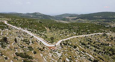 Tarsus Belediyesi, köy yollarında asfaltlama çalışmalarına devam ediyor