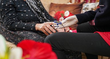 Tepebaşı Belediyesi, 65 yaş üstü kimsesiz vatandaşlara sağlık hizmeti sunuyor