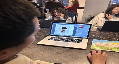 Tepebaşı'nda 19 Mayıs temalı kolaj atölyesi düzenlendi