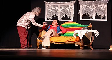 'Tersine Dünya' Çankaya'da sahnelendi 