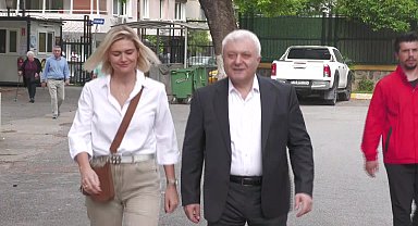 Tuncay Özkan: "En önemli şey vatandaşlık görevini yerine getirmek, vatanını seven sandığa gelsin"