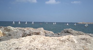 Yelkenciler, Mersin Büyükşehir Belediyesi'nin 19 Mayıs etkinliğinde buluştu