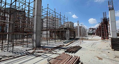 YENİMAHALLE BELEDİYE BAŞKANI YAŞAR, İLÇEDE YAPIMI DEVAM EDEN YATIRIMLARI İNCELEDİ