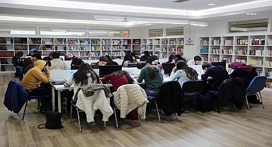 YENİMAHALLE BELEDİYESİ'NİN KÜTÜPHANELERİ YKS VE LGS'YE HAZIRLANAN ÖĞRENCİLERİ AĞIRLIYOR