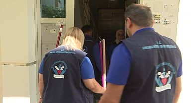 Ankara Büyükşehir Belediyesi ekipleri, yaşlı ve engelli vatandaşların bayram temizliğini yapıyor