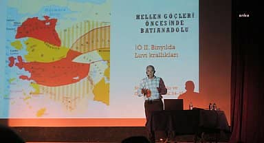 Araştırmacı-Yazar Ahmet Vasfi Pekin, 'Foça'nın Siyasi Tarihi'ni anlattı