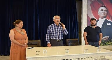 Arsuz Belediye Başkanı Güven, belediye personeliyle bayramlaştı 