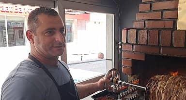 Artvinli dönerci Esnafı: "Hem üreticiler hem de tüketiciler olarak zorluk yaşıyoruz"