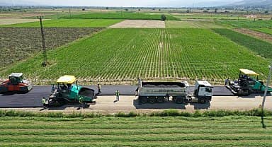 Aydın Büyükşehir Belediyesi yol yapım çalışmalarını sürdürüyor