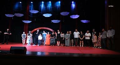 Ayvalık Belediye Tiyatrosu'na 4 ayrı dalda ödül