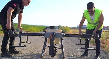 Ayvalık Belediyesi'nden haşereyle mücadelede drone hamlesi