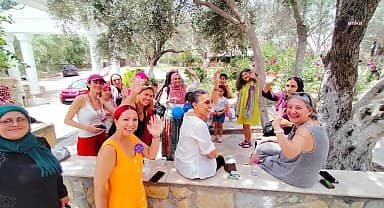 Bodrumlu kadınlar bir araya geldi, bugünlerini ve geleceklerini konuştu