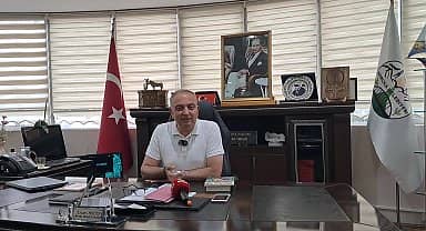 Borçka Belediye Başkanı: "Borçka için yaptığımız en önemli iş dergi, kitaplar, tiyatro festivali ve gençlik buluşmasıdır"