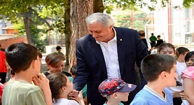 Bozüyük Belediye Başkanı Bakkalcıoğlu, çocukların yıl sonu eğlencesine katıldı