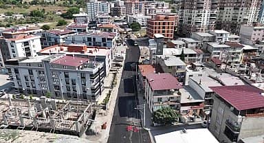 Buca'da yol yapım çalışmaları devam ediyor