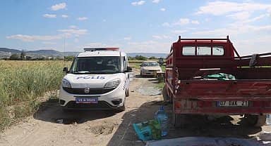 Burdur'da tarlada çalışan çocuğa yorgun mermi isabet etti