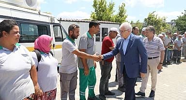 Burhaniye Belediye Başkanı Deveciler, personelle bayramlaştı