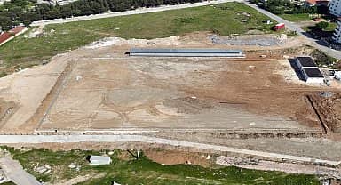 Çerkezköy Belediye Başkanı Akay, Kızılpınar Futbol Sahasında devam eden çalışmaları inceledi