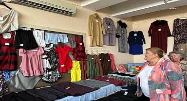 Ceyhanlı kadınlar, el emeği göz nuru ürünlerini sergiliyor