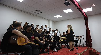 Eskişehir Büyükşehir Belediyesi Gençlik Korosu, Mihalıççık'ta konser verdi