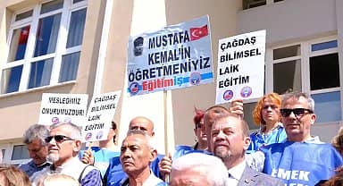 Eskişehir'de eğitimciler, okullarda imam ve vaiz görevlendirilmesini protesto etti: "İmamları okullara sokmak, çocuklarımızda travmatik etkileri de beraberinde getirecektir"