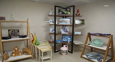 Eskişehirli kursiyerlerden dönem sonu el sanatları sergisi