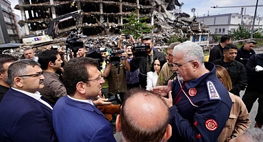 İmamoğlu, İkitelli Organize Sanayi Bölgesi'ndeki yangın alanını inceledi