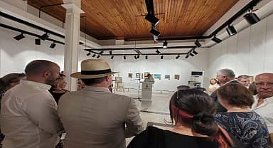 İzmir'de "Cumhuriyetin 100. Yılında Türkülerle Medeniyetimiz" sergisi açıldı