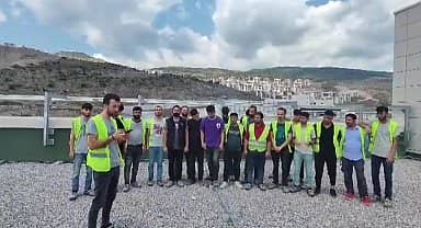 İzmir'deki şehir hastanesi inşaatında çalışan taşeron işçiler iş bıraktı
