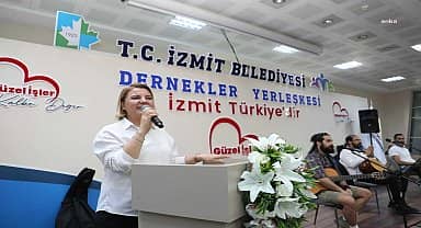 İzmit Belediye Başkanı Hürriyet, gençlerle buluştu