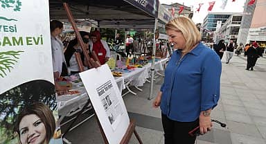 İzmit Belediyesi Alzheimer Yaşam Evi 2'nci yılını kutluyor