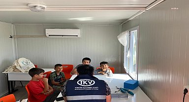 İzmit Belediyesi iş birliğiyle depremzede çocuklara yönelik 'Gezici Eğitim Programı' düzenleniyor