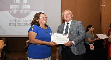 Karabağlar Belediye Başkanı Selvitopu: "Kadınlarımızın desteklerini hep yanımızda gördük. Çünkü yapılan iyi şeylere hep sahip çıktılar"