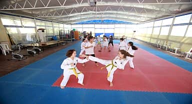 Karabağlar'da yaz spor okulları başlıyor