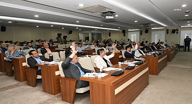 Karabağlar'da Yeşilyurt ve Uğur Mumcu Parkı baştan sona yenilenecek