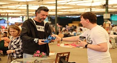 Karşıyaka'da ikinci el eşyalar yeniden hayat buluyor