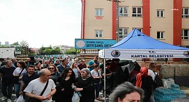 Kartal Belediyesi, üniversite sınavında öğrencilerin yanında