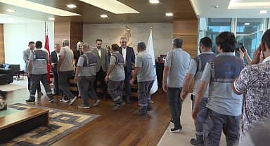 Konyaaltı Belediye Başkanı Esen, personelle bayramlaştı