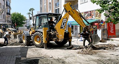 Kuşadası Belediyesi, Güzelçamlı Mahallesi'nin yollarını yeniliyor