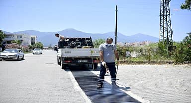 Kuşadası, sivrisinek ve haşereye karşı düzenli olarak ilaçlanıyor