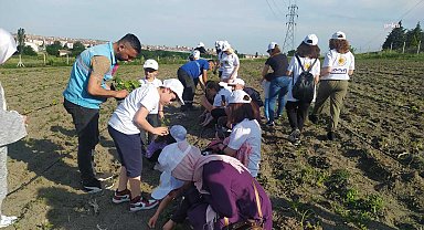 Lüleburgazlı çocuklar, yerli fideleri toprakla buluşturdu