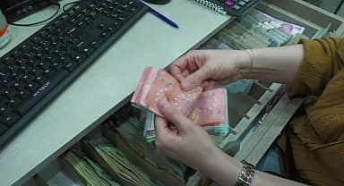 Merkez Bankası'nın faiz artışı kararına rağmen döviz kurlarındaki yükseliş sürüyor