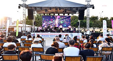 Mersin Büyükşehir Belediyesi'nden Babalar Günü'ne özel konser