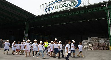 Mersin Büyükşehir'den öğrencilere geri dönüşümü öğreten teknik gezi