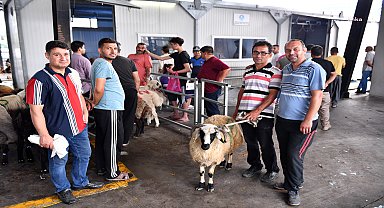 Mersin Büyükşehir'in mezbahalarına ve mobil kesim ünitelerine yoğun ilgi
