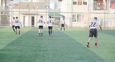 Mersin Yenişehir Belediyesi'nin '19 Mayıs Veteranlar Futbol Turnuvası' sona erdi