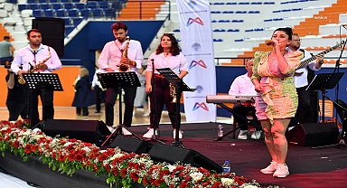 Mersinliler yazın coşkusunu 'Yaz Dostum Konserleri' ile çıkarıyor