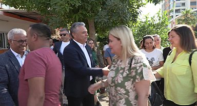 Muratpaşa Belediye Başkanı Uysal, belediye personeliyle bayramlaştı