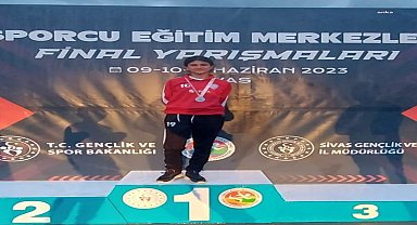 Odunpazarı Spor Kulübü'nden Atletizm'de büyük başarı